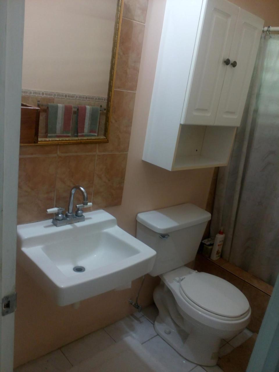 Cozy & Comfy Διαμέρισμα Portmore Εξωτερικό φωτογραφία