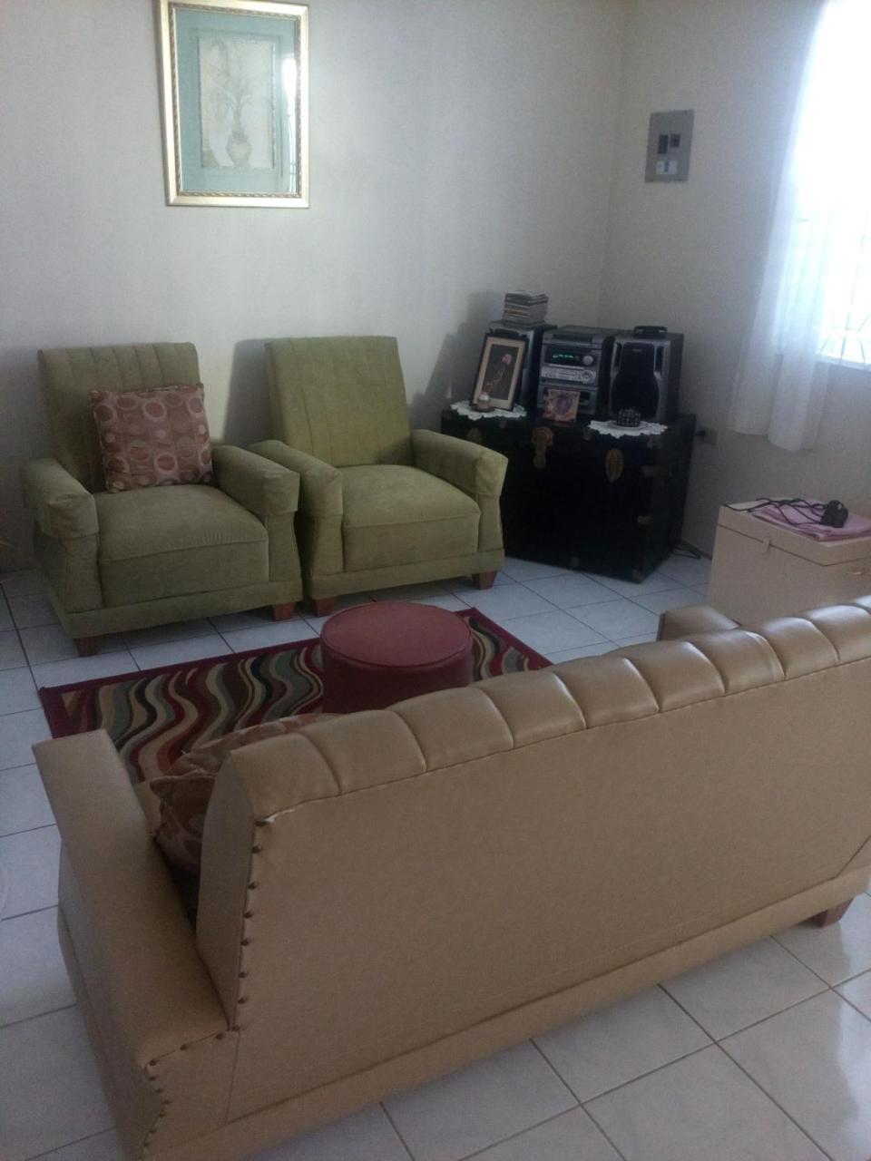 Cozy & Comfy Διαμέρισμα Portmore Εξωτερικό φωτογραφία