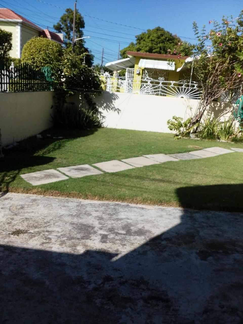 Cozy & Comfy Διαμέρισμα Portmore Εξωτερικό φωτογραφία